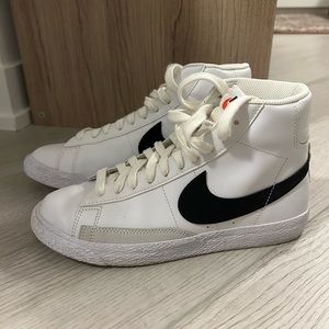 Nike Blazer Mid ‘77